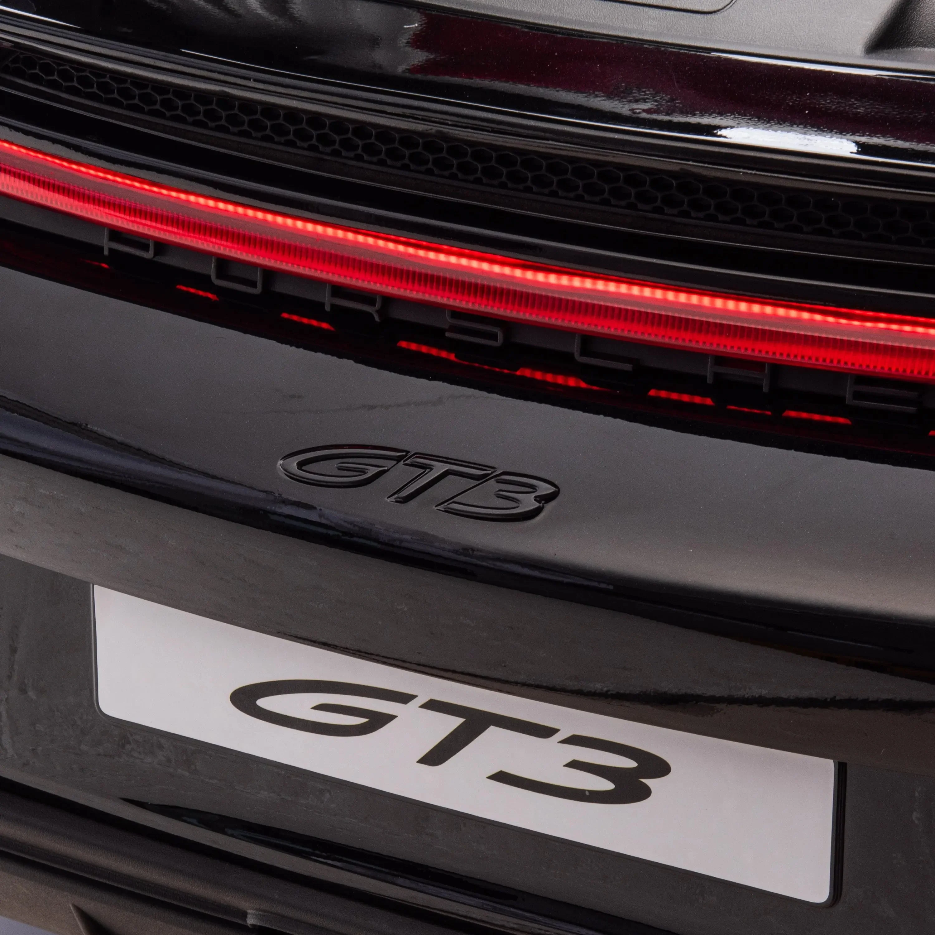 24V Porsche 911 GT3 2 Seater - NEW Silent Motor - Image 37