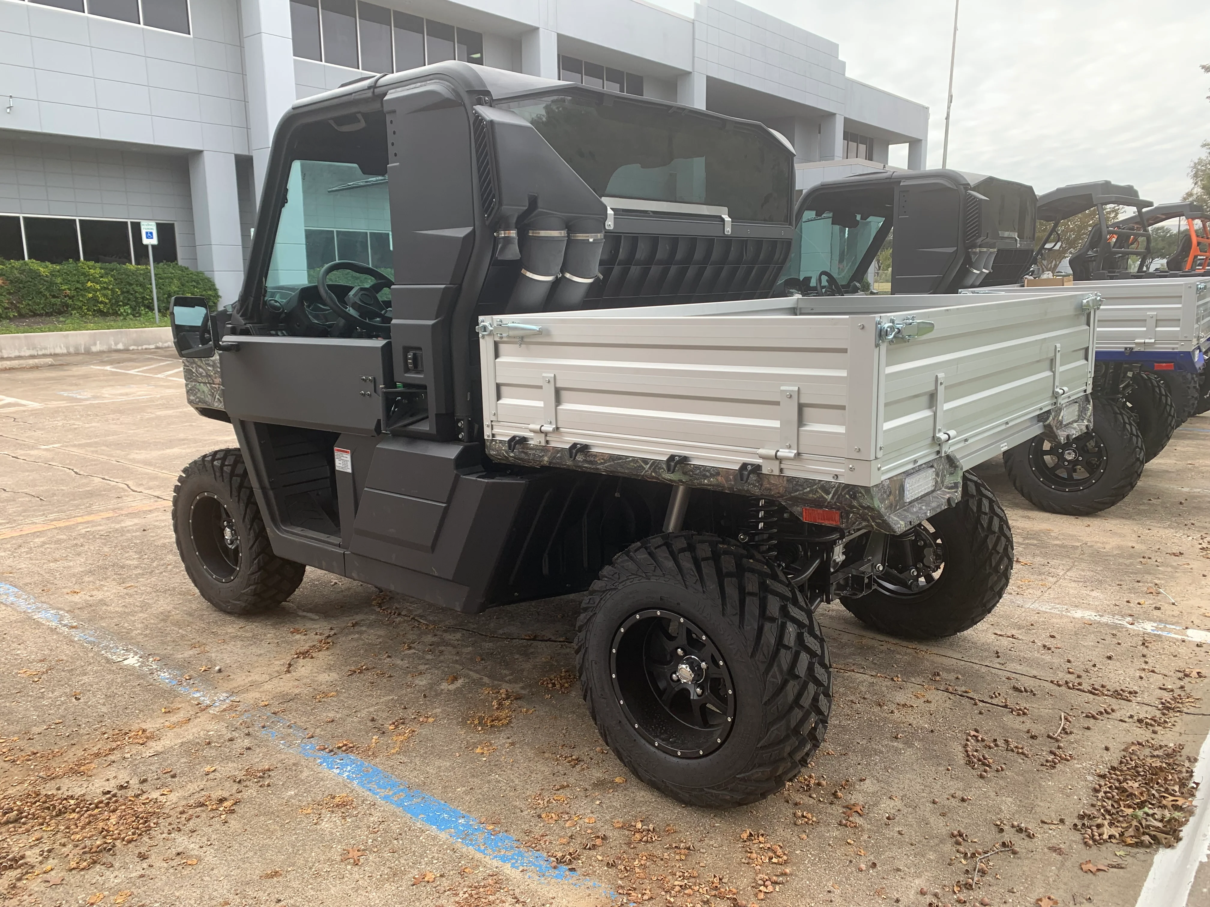 TrailMaster WorkCross 1000 UTV Side by Side, 85hp V-Twin EFI Engine, 2x4/4x4, Limited Slip, Differential Lock Mode - Image 7